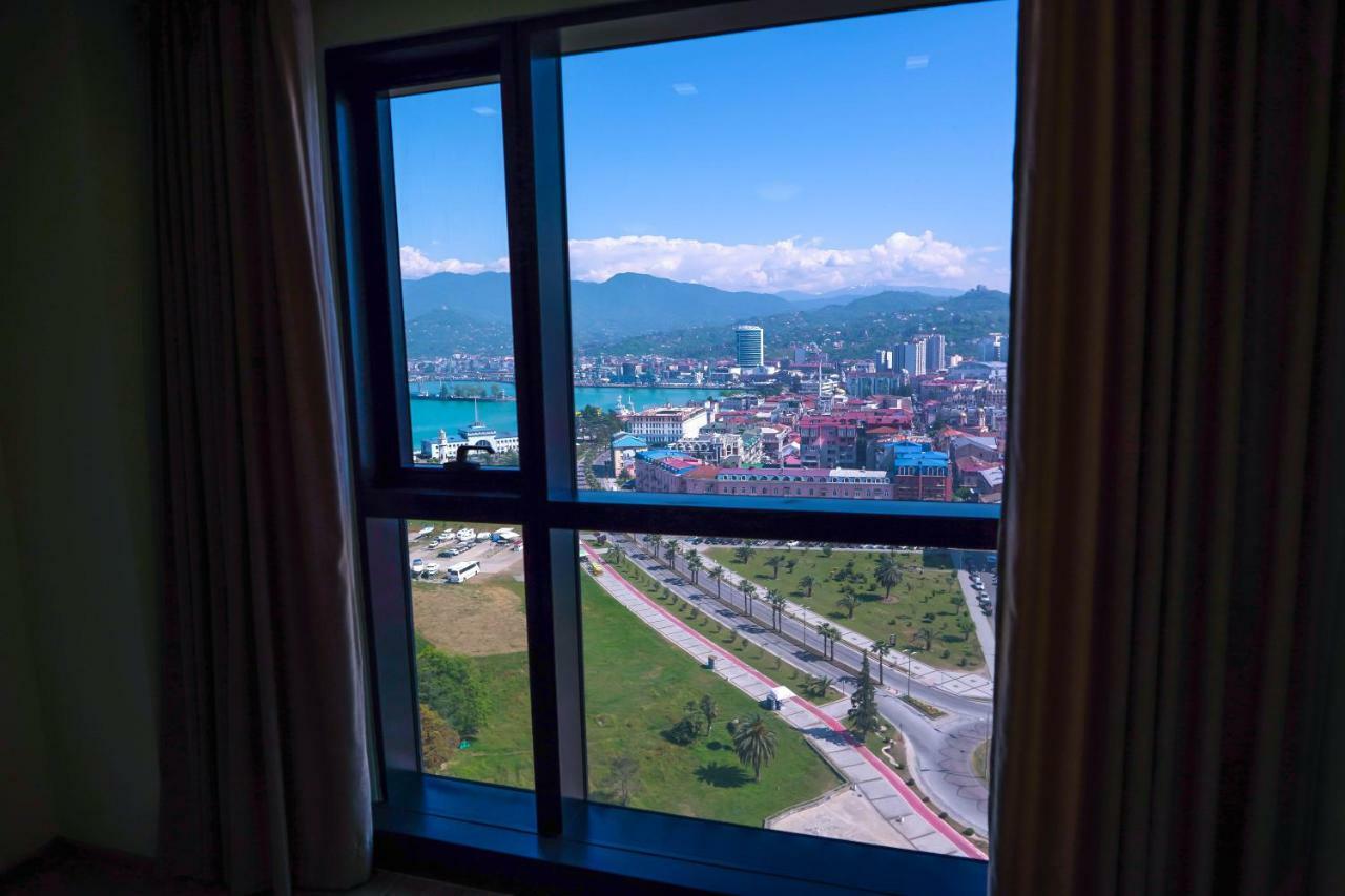 Balmaral Apart Hotel Batumi Exterior foto