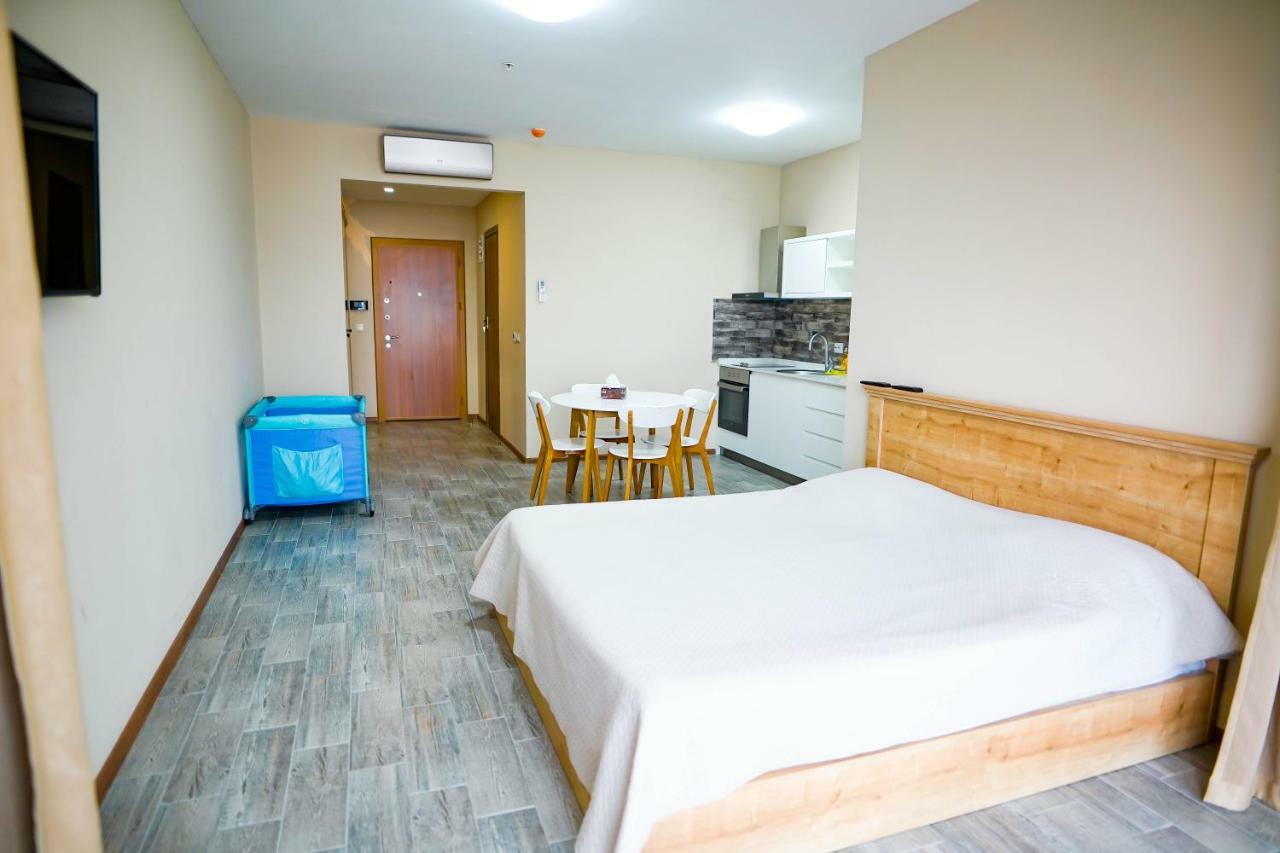 Balmaral Apart Hotel Batumi Exterior foto